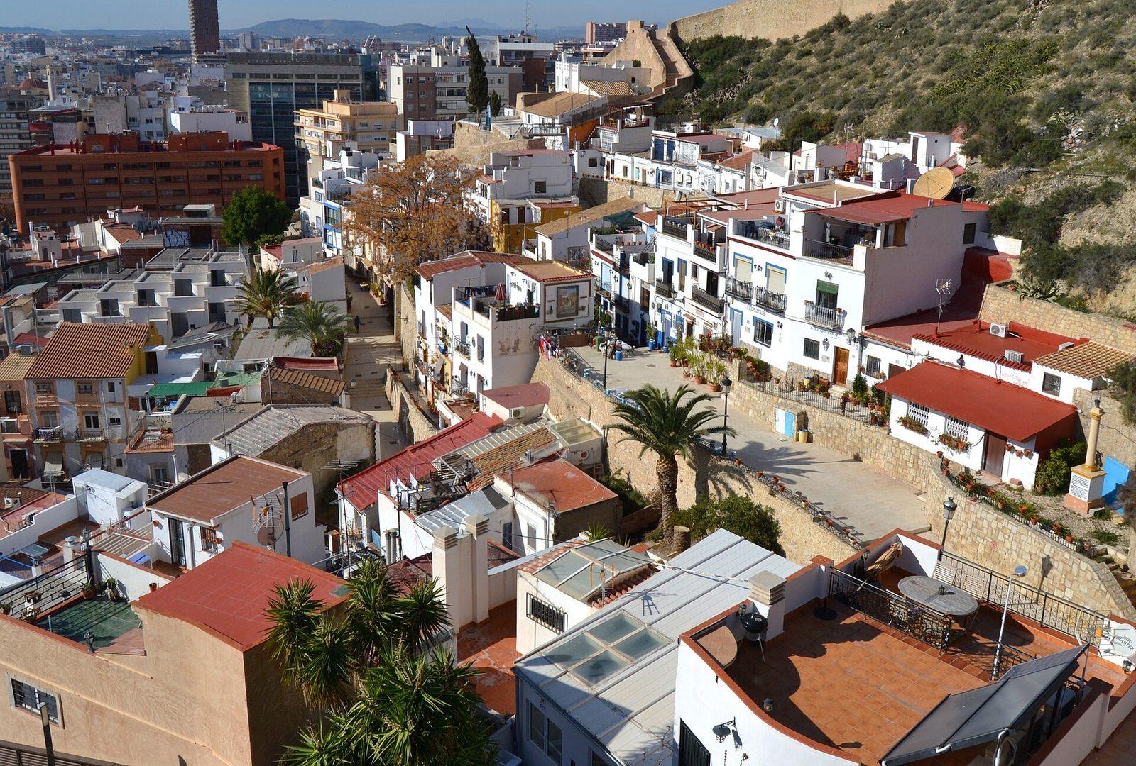 Boende i Alicante — hotell eller lägenhet?