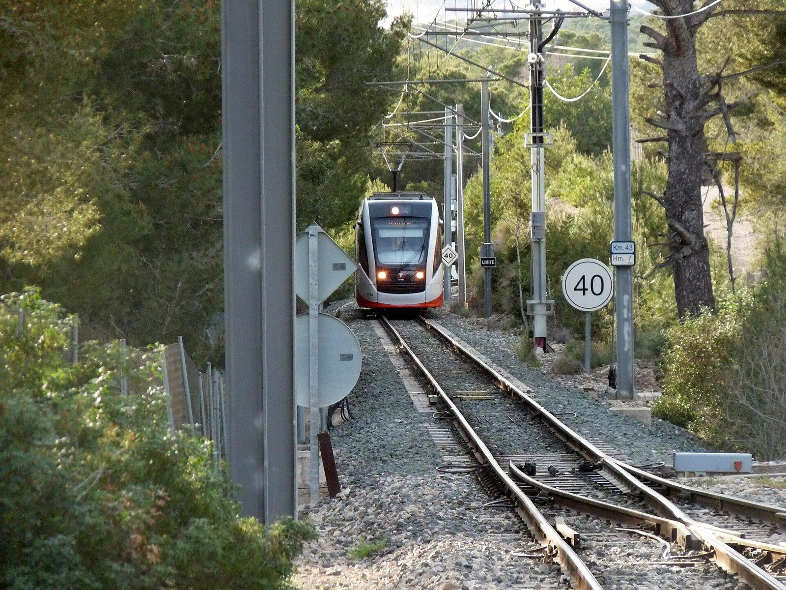 Spårvagnen (TRAM) längs kusten